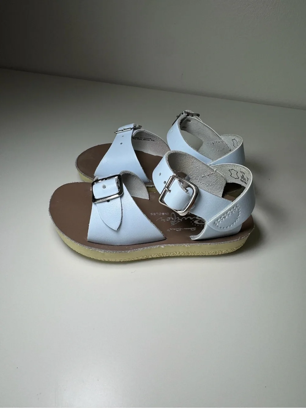 Girls 6T pale blue leather double buckle Sun-San Salt Water sandals
